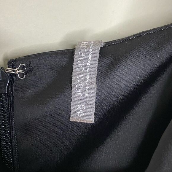 Urban Outfitters  Mallory Cowl Mini Black Slip Dress Size XS - Picture 11 of 12